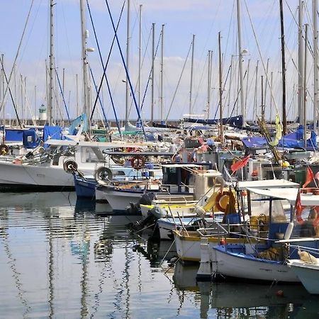 F2 Climatise A Golfe -Juan En Front De Mer Et Piscine Vallauris Exterior photo